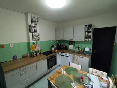 Na predaj 4-izbový dom, 200 m², -
