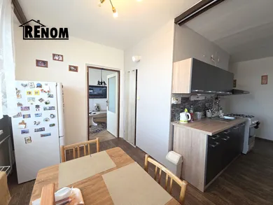 Na prenájom 3-izbový byt, 77 m², Šaľa, SNP