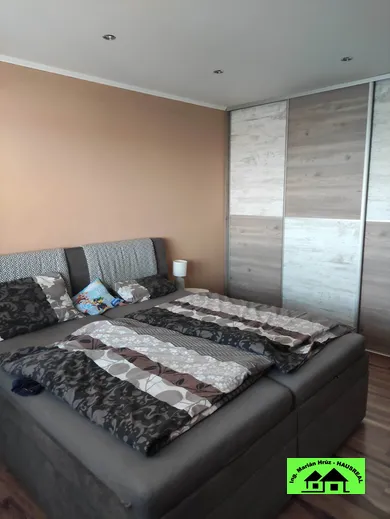Eladó lakások, 2-szobás, Šahy · €65 000