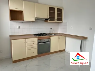 Na predaj 1-izbový byt, 34 m², Bratislava-Podunajské Biskupice