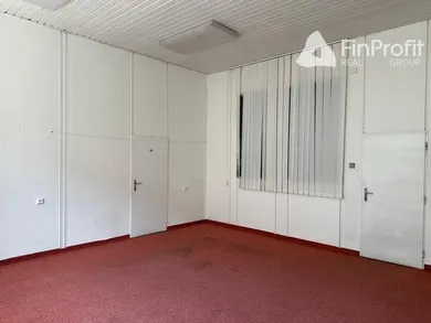 Na prenájom komerčné, 18 m², Bratislava-Ružinov, Tomášikova