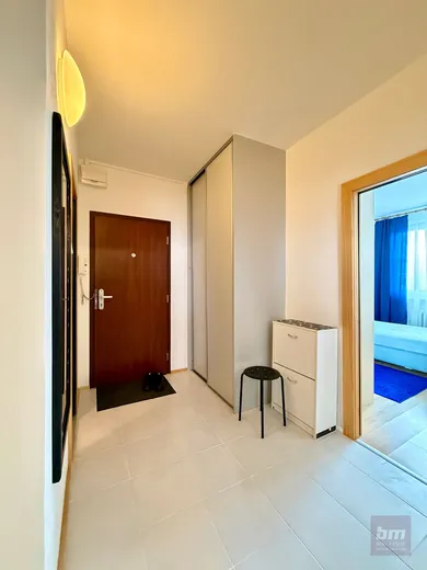 Na prenájom 2-izbový byt, 52 m², Bratislava-Dúbravka, Saratovská