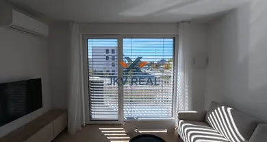Byty na prenájom 1-izbový, Trnava · €730
