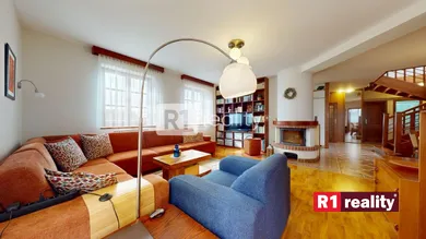 Domy na sprzedaż, 6-pokojowe, Piešťany · €299 000