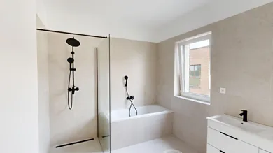 Na predaj 3-izbový byt, 85 m², Šaľa, Diakovská