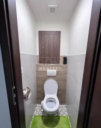 Na predaj 3-izbový byt, 70 m², Michalovce