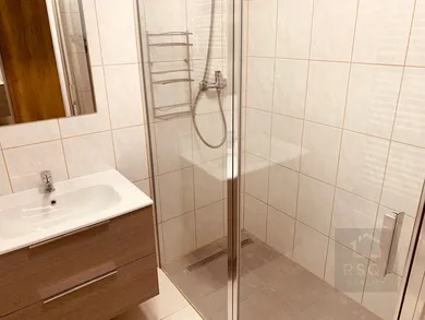 Na predaj 2-izbový byt, 61 m², Pezinok, Suvorovova