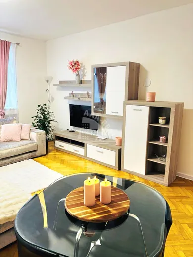 Na predaj 4-izbový byt, 134 m², Banská Bystrica, Kuzmányho