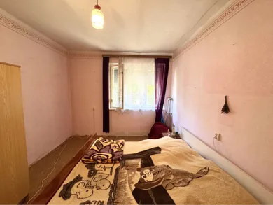 Na predaj 3-izbový dom, 241 m², Tvrdošovce
