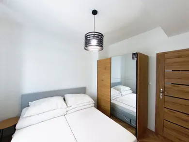 Na prenájom 2-izbový byt, 53 m², Poprad, Drevárska