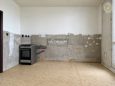 Na predaj 3-izbový byt, 68 m², Považská Bystrica
