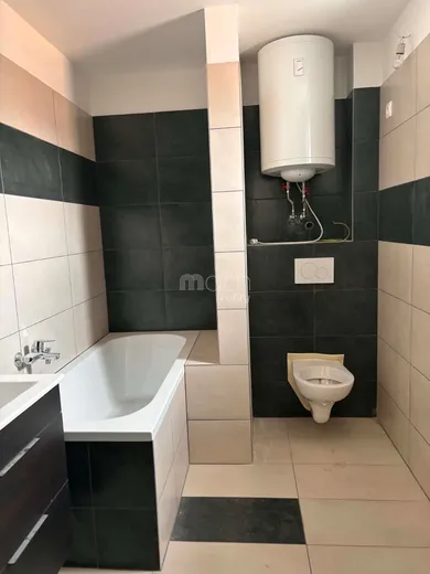 Na predaj 3-izbový byt, 78 m², Nitra, Golianova