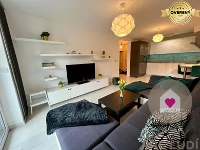 Na prenájom 2-izbový byt, 50 m², Bratislava-Ružinov, Miletičova