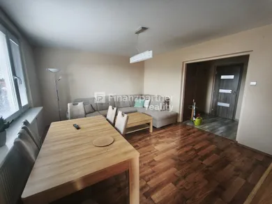 Na predaj 3-izbový byt, 64 m², Dunajská Streda, .