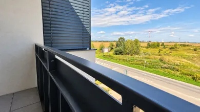 Na prenájom 2-izbový byt, 51 m², Rovinka, Broskyňová