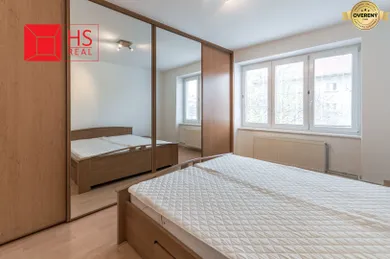 Na prenájom 2-izbový byt, 66 m², Nové Zámky, Cyrilometodská