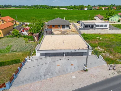 Na predaj dom, 84 m², Gabčíkovo, Dunajská