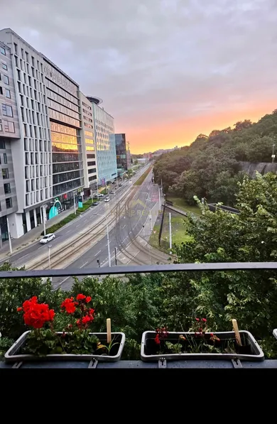 Na prenájom byt v Bratislava-Staré Mesto · €850 · Dokončené