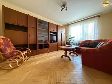 Na predaj 3-izbový byt, 70 m², Púchov, Za cintorínom