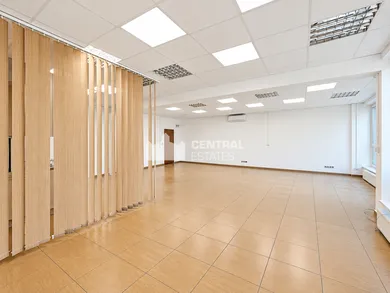 Na prenájom komerčné, 70 m², Senec, Lichnerova
