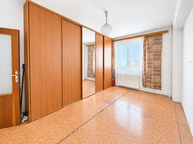 Na predaj 3-izbový byt, 80 m², Bratislava-Nové Mesto, Budyšínska