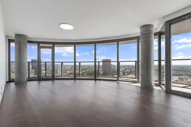 Na predaj 3-izbový byt, 118 m², Bratislava-Staré Mesto, Pribinova