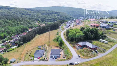 Na predaj dom v Banská Štiavnica · €335 000 · Novostavba
