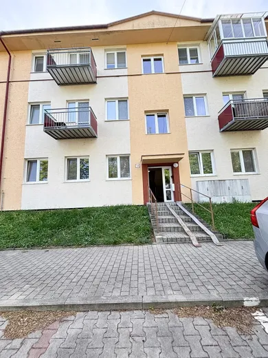 Na predaj 2-izbový byt, 56 m², Skalica, SNP