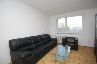 Na prenájom 2-izbový byt, 55 m², Bratislava-Petržalka, A. Gwerkovej