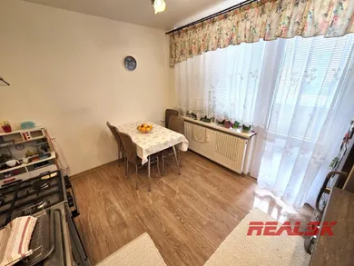 Na predaj 2-izbový byt, 62 m², Nitra, Bajkalská