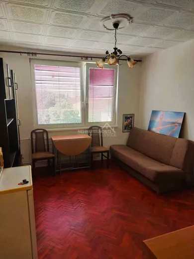 Mieszkania na wynajem, 1-pokojowe, Levice · €360