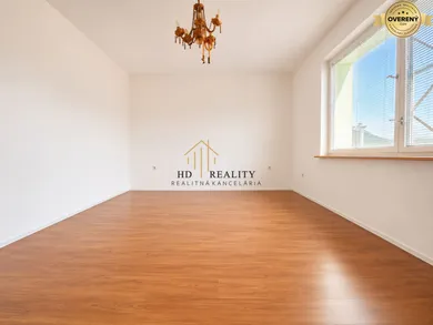 Na predaj 2-izbový byt, 53 m², Sklabiná