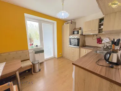 Na predaj 1-izbový byt, 34 m², Dubnica nad Váhom, Bratislavská