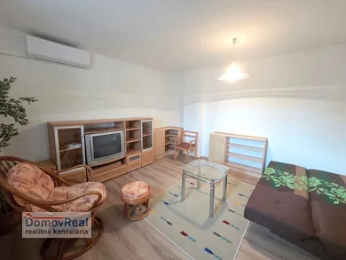 Na prenájom 2-izbový dom, 85 m², Horný Bar