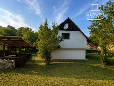 Na predaj 3-izbový dom, 312 m², Ratkovská Lehota, -