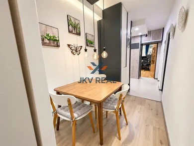 Na predaj 3-izbový byt, 86 m², Hlohovec, vinohradská