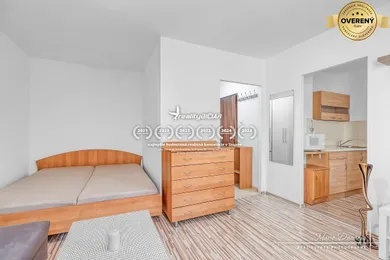 Na prenájom 1-izbový byt, 29 m², Trnava, Okružná
