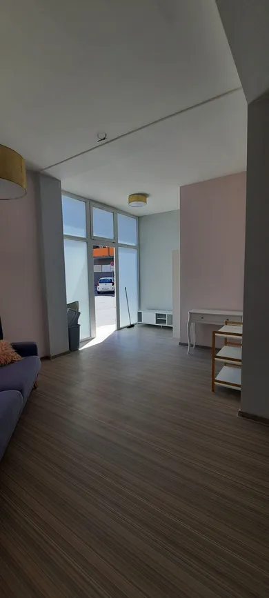Na prenájom komerčné, 104 m², Trnava, Na Hlinách