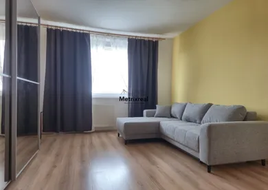 Квартиры в аренду, 3-комнатные, Bratislava-Petržalka · €800