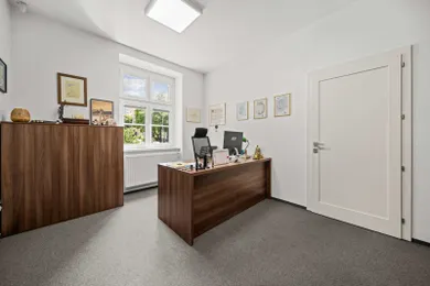 Na predaj 5-izbový byt, 128 m², Bratislava-Staré Mesto
