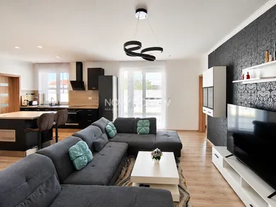Na predaj 4-izbový dom, 159 m², Galanta