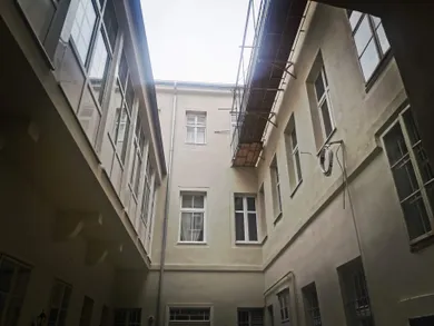 Na prenájom 3-izbový byt, 110 m², Bratislava-Staré Mesto, Panská