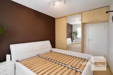 Na predaj 3-izbový byt, 70 m², Bratislava-Karlova Ves, Hlaváčikova