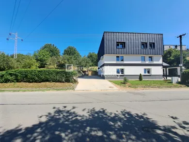 Na predaj 4-izbový byt, 100 m², Jasenov