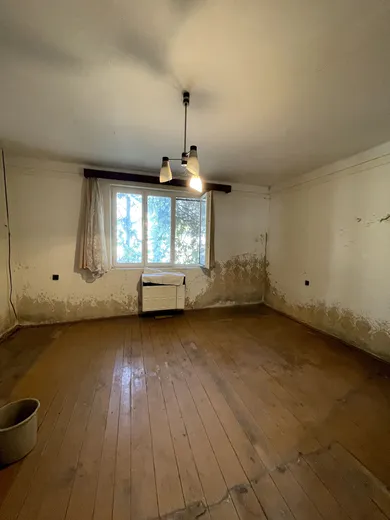 Na predaj 3-izbový dom, 100 m², Holiare