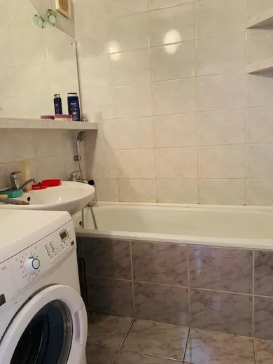 Na predaj 3-izbový byt, 84 m², Sereď