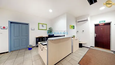 Na prenájom komerčné, 14 m², Bratislava-Petržalka, Šustekova