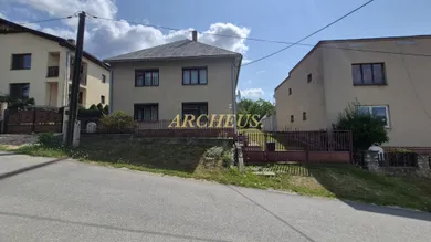 Na predaj 5-izbový dom, 244 m², Poproč, Lesná