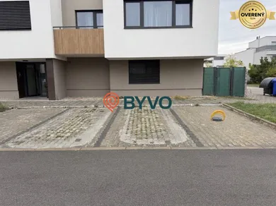 Na predaj 3-izbový byt, 59 m², Hviezdoslavov, Mesačná