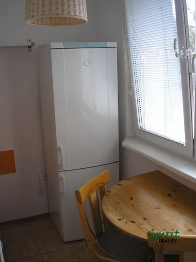 Na prenájom 1-izbový byt, 35 m², Bratislava-Dúbravka, Kpt. Rašu